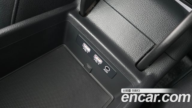 Audi A4 2016 — photo 19