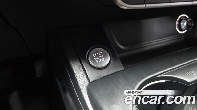 Audi A4 2016 — photo 24