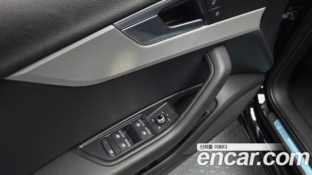 Audi A4 2016 — photo 26