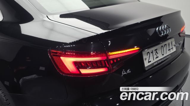 Audi A4 2016 — photo 9