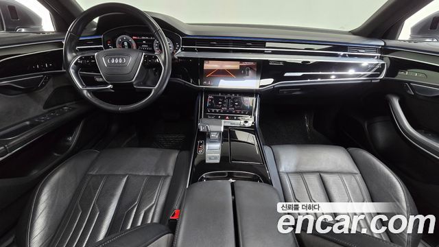 Audi A8 2021 — photo 10