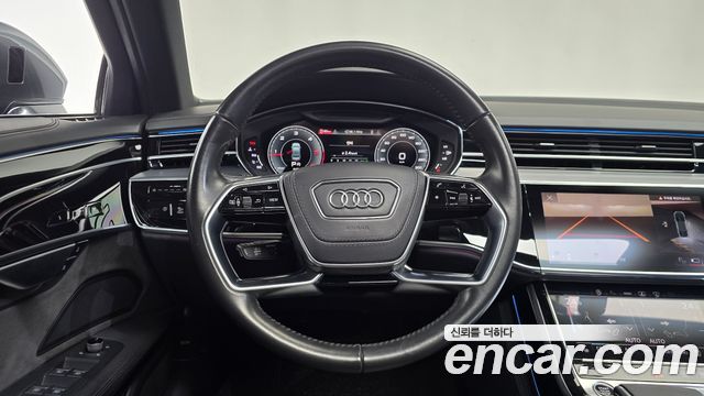 Audi A8 2021 — photo 19