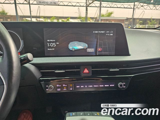 Kia EV6 2022 — photo 9