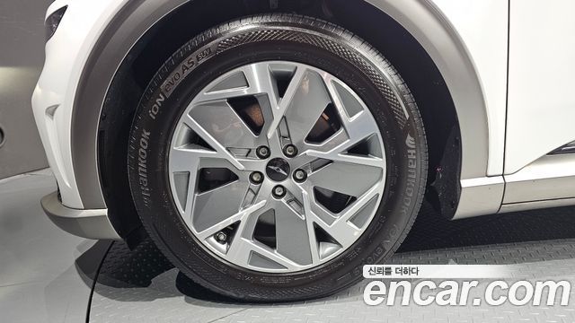 Genesis GV60 2022 — photo 5