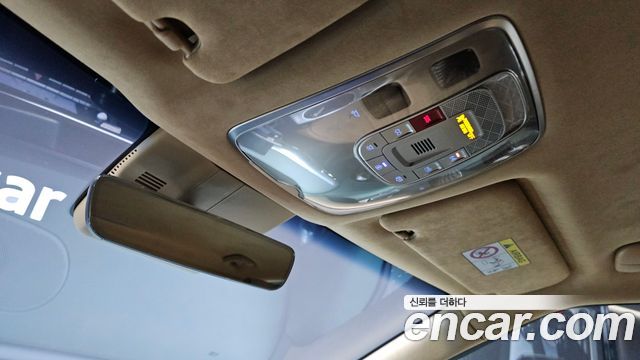 Genesis GV60 2022 — photo 26