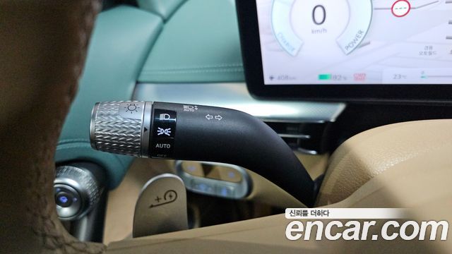 Genesis GV60 2022 — photo 30