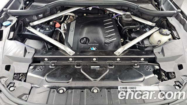 BMW X5 2021 — photo 6