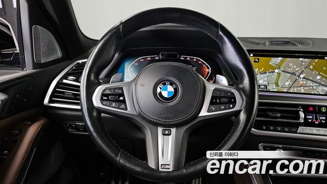 BMW X5 2021 — photo 13