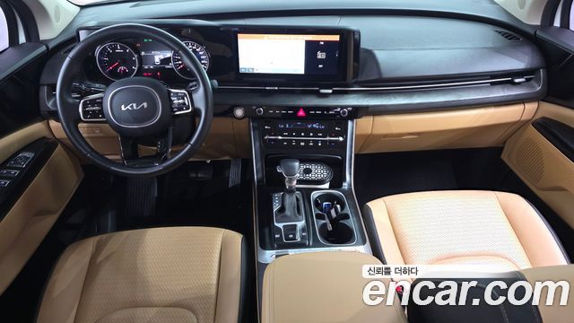 Kia Canival 2023 — photo 10