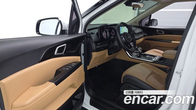 Kia Canival 2023 — photo 13