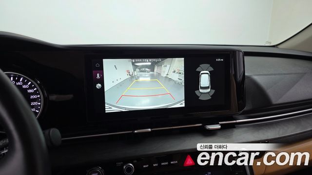 Kia Canival 2023 — photo 20