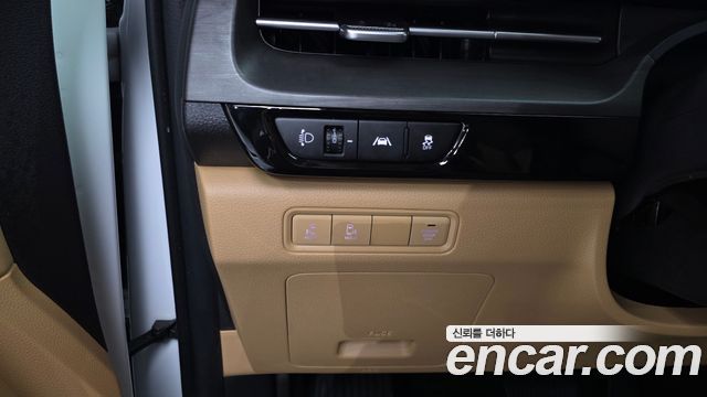 Kia Canival 2023 — photo 27