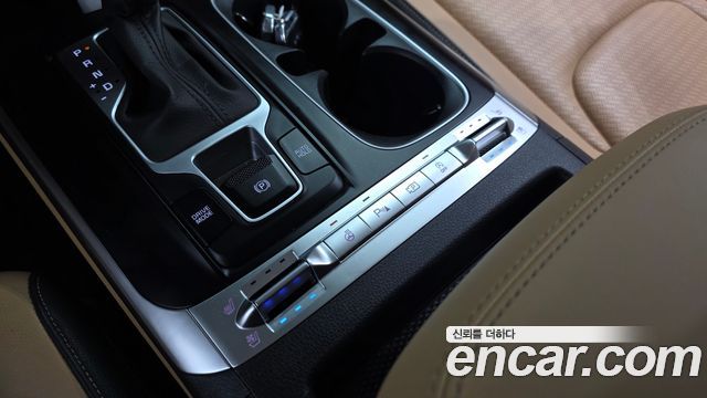 Kia Canival 2023 — photo 29