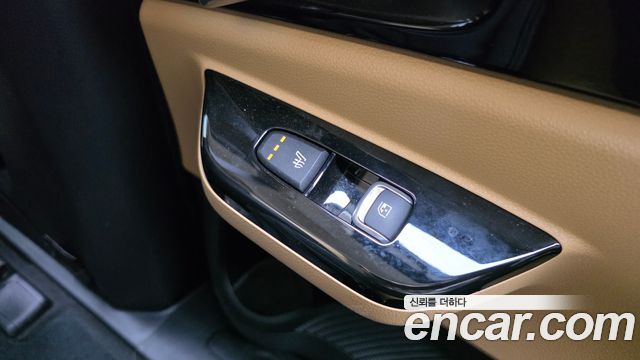 Kia Canival 2023 — photo 19