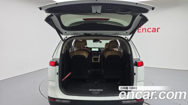 Kia Canival 2023 — photo 20