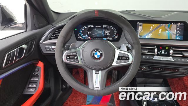 BMW 1-Series 2021 — photo 19