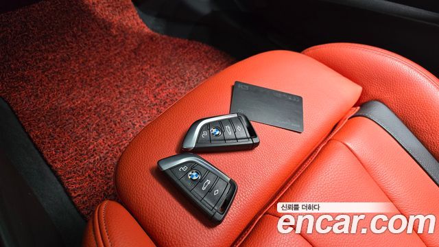 BMW 1-Series 2021 — photo 21