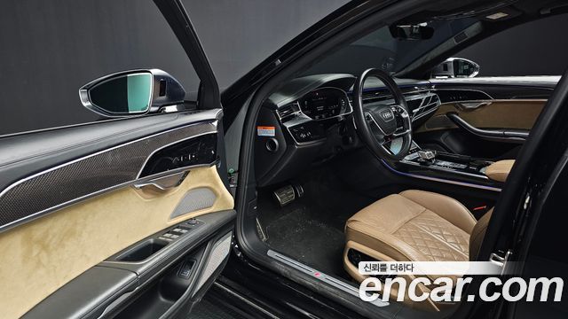 Audi S8 2020 — photo 13