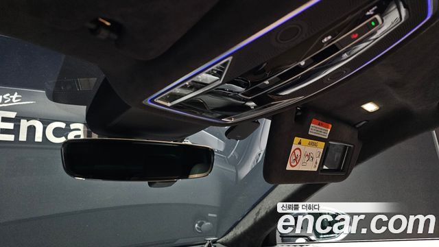 Audi S8 2020 — photo 31