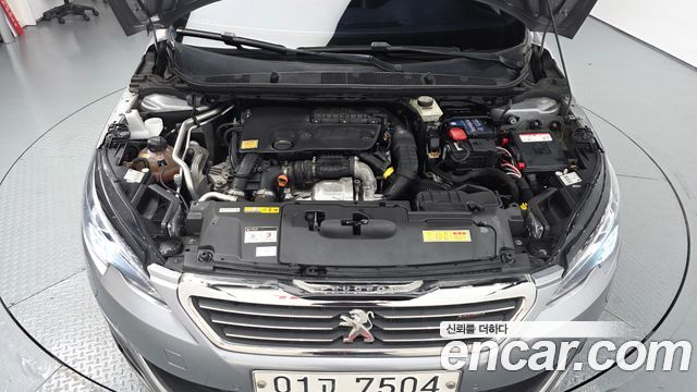 Peugeot 308 2018 — photo 6