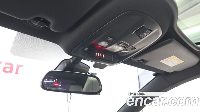 Peugeot 308 2018 — photo 16