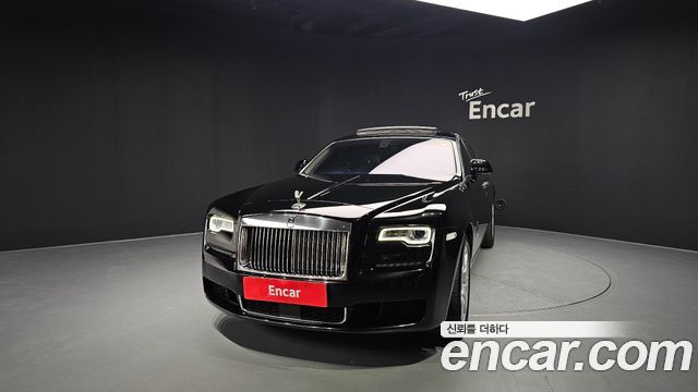 Rolls-Royce Ghost 2018 — photo 3
