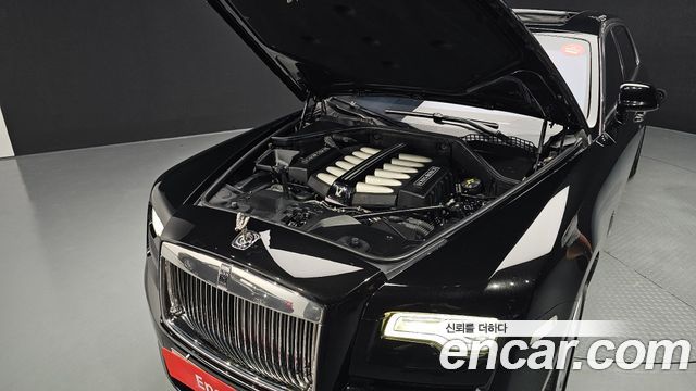 Rolls-Royce Ghost 2018 — photo 6