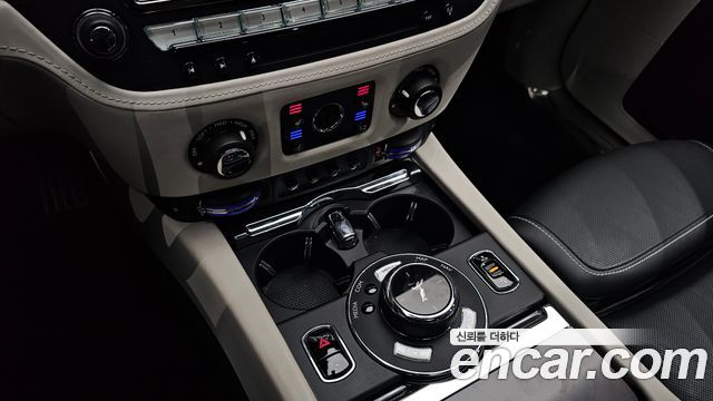 Rolls-Royce Ghost 2018 — photo 9