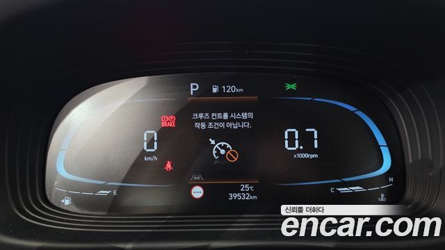 Hyundai Venue 2023 — photo 11