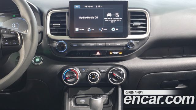 Hyundai Venue 2023 — photo 20