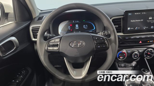 Hyundai Venue 2023 — photo 21