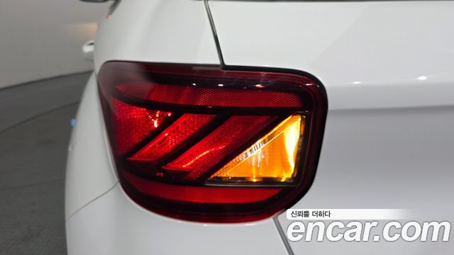 Hyundai Venue 2023 — photo 9
