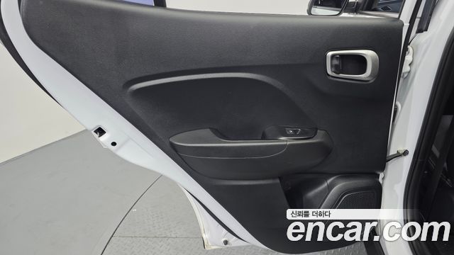 Hyundai Venue 2023 — photo 15