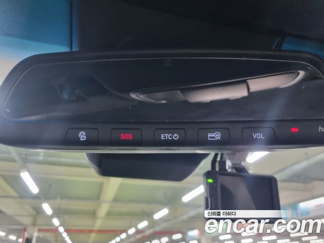Hyundai Santafe 2019 — photo 16