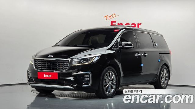 Kia Canival 2019 — photo 1
