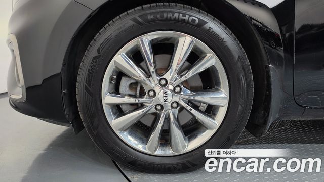 Kia Canival 2019 — photo 5