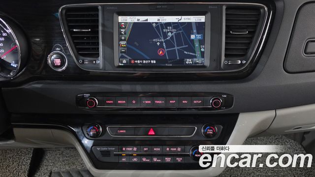 Kia Canival 2019 — photo 19