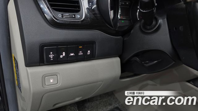 Kia Canival 2019 — photo 35