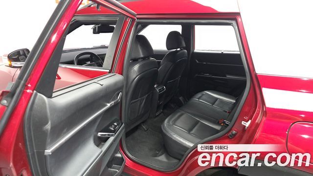 KG Mobility Torres 2023 — photo 16
