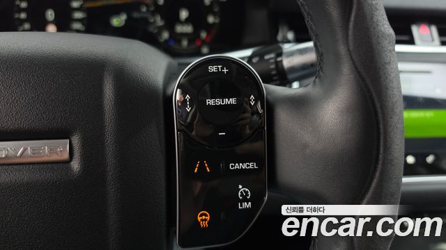 Land Rover Range Rover Evoque 2020 — photo 23