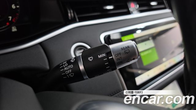 Land Rover Range Rover Evoque 2020 — photo 28