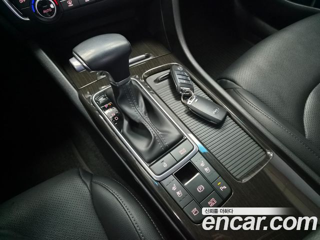 Kia K5 2019 — photo 9