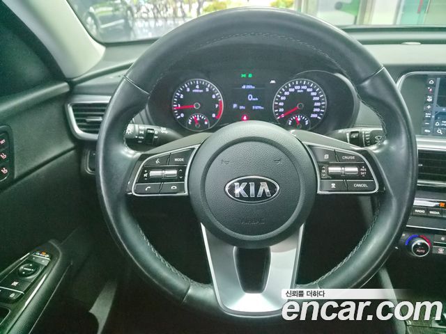 Kia K5 2019 — photo 12