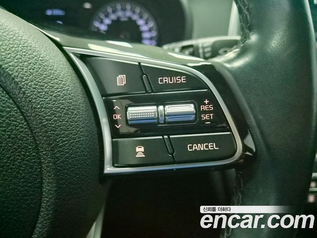 Kia K5 2019 — photo 16