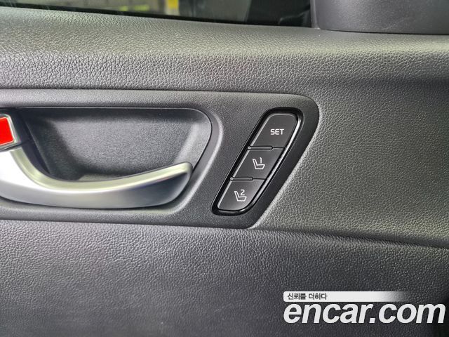 Kia K5 2019 — photo 18