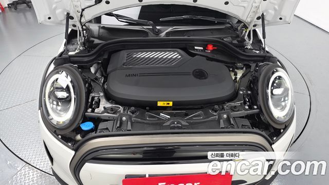 Mini Cooper 2024 — photo 6