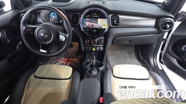 Mini Cooper 2024 — photo 10