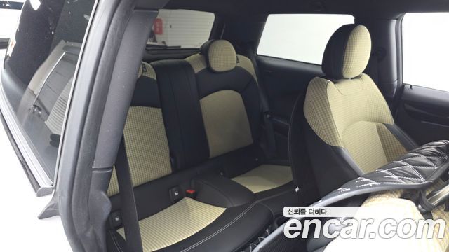 Mini Cooper 2024 — photo 17