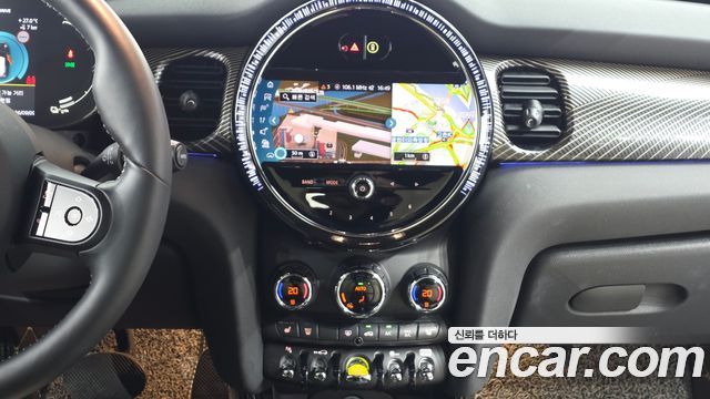 Mini Cooper 2024 — photo 19