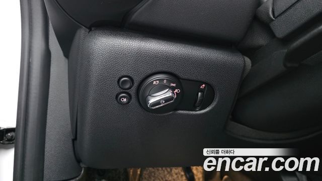 Mini Cooper 2024 — photo 23